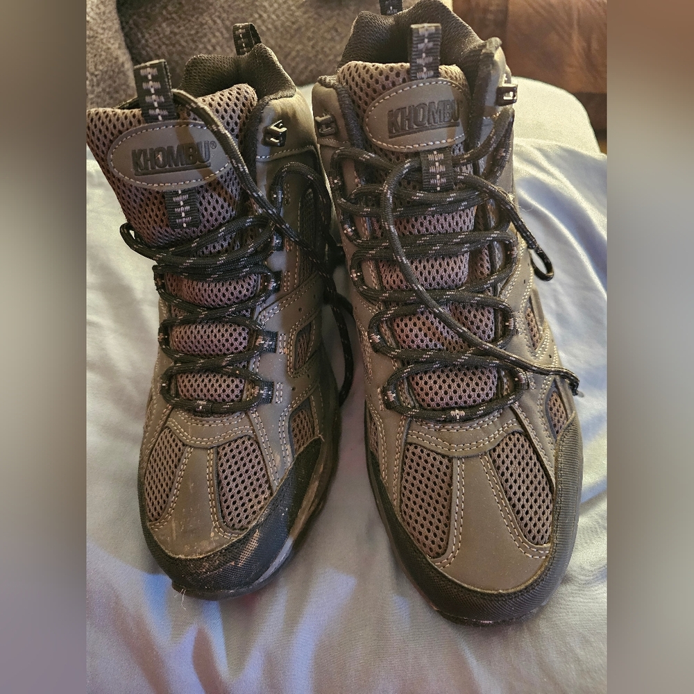 KHOMBU Boots LUKE Mens 9 All Weather Fleet Hiker Terrain Outdoor Shoes Rugged.